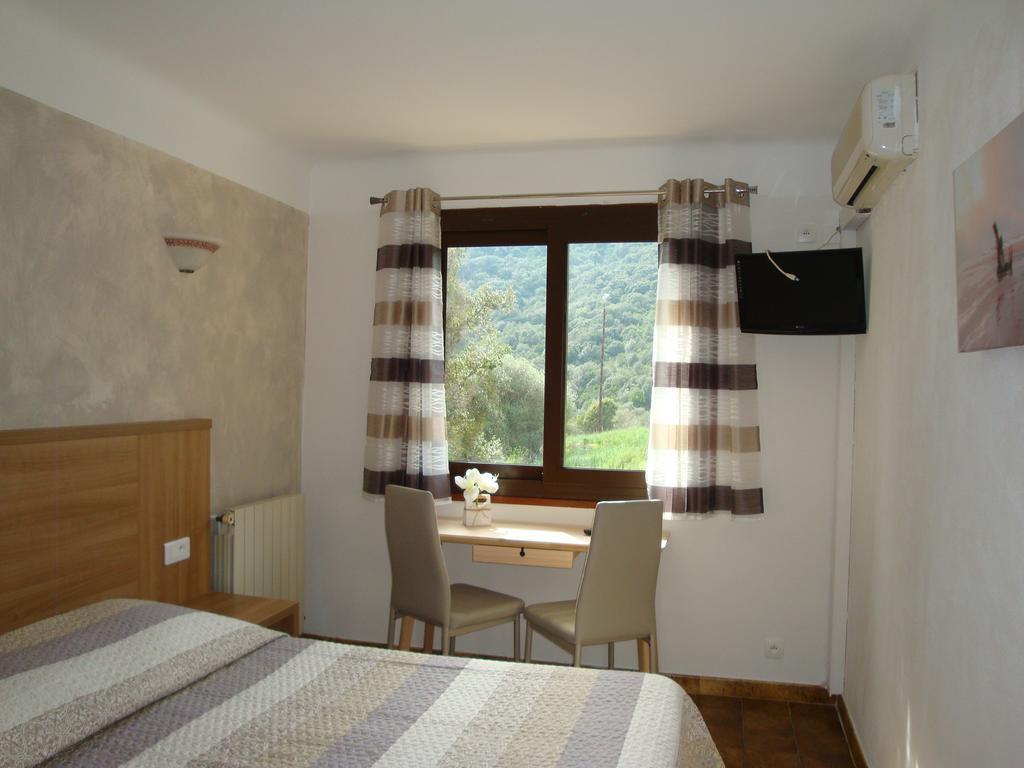 Residence Cabanaccia Serriera  Екстер'єр фото