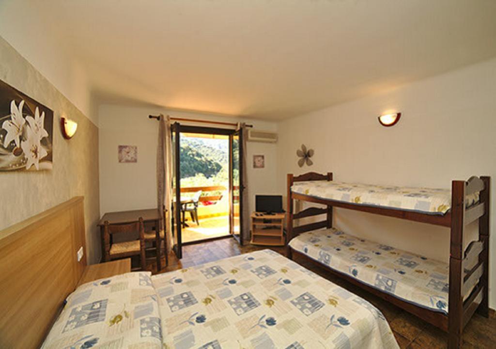 Residence Cabanaccia Serriera  Екстер'єр фото